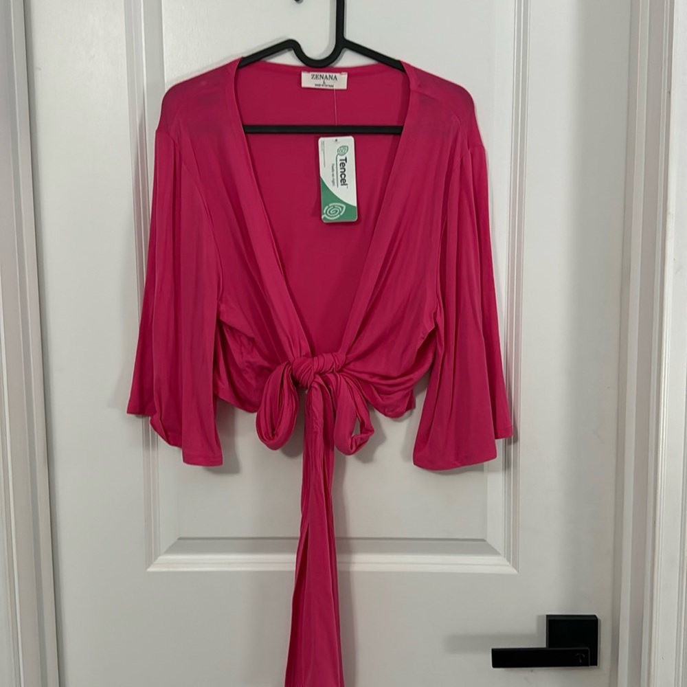 Wrap crop style top